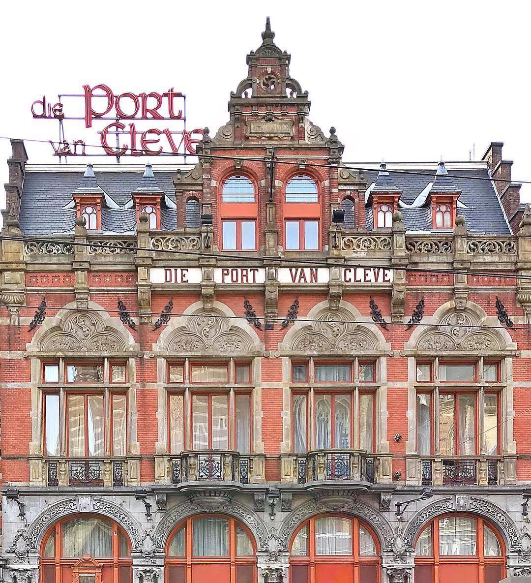 Accidentally Wes Anderson - Hotel Die Port van Cleve