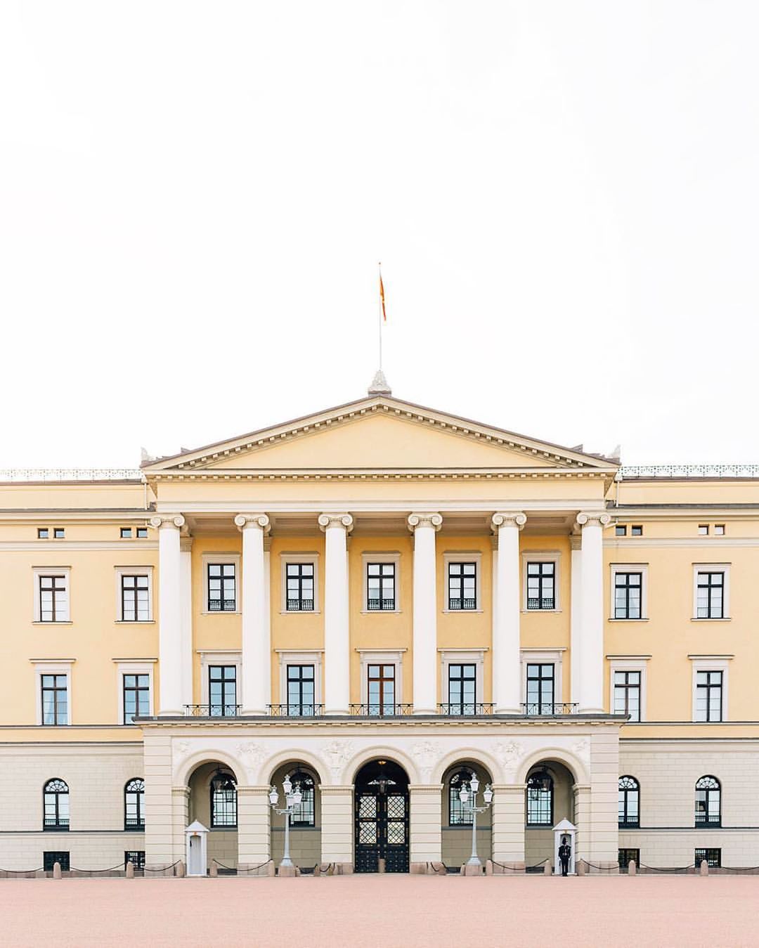 Accidentally Wes Anderson - Norwegian Royal Palace