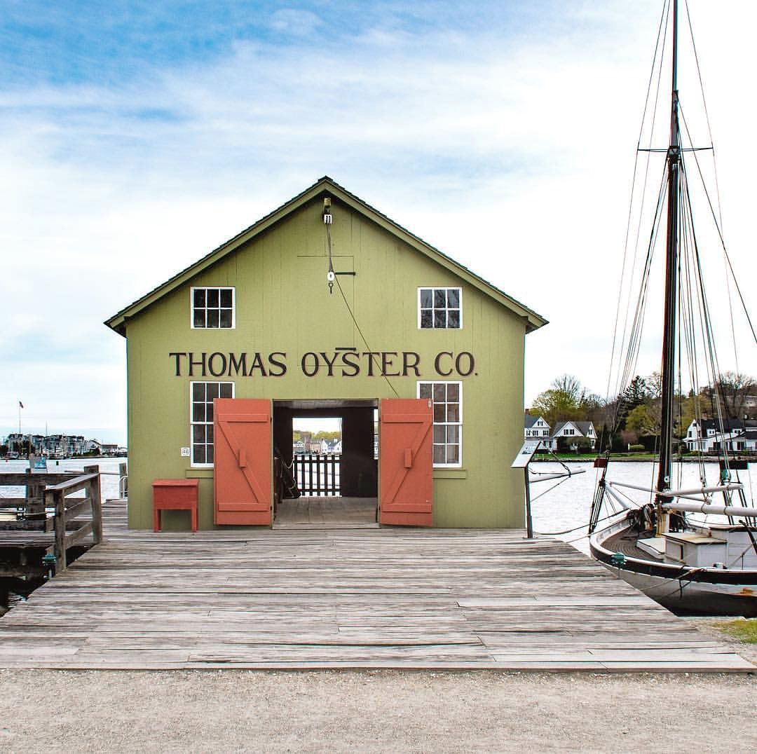 Accidentally Wes Anderson - Thomas Oyster House
